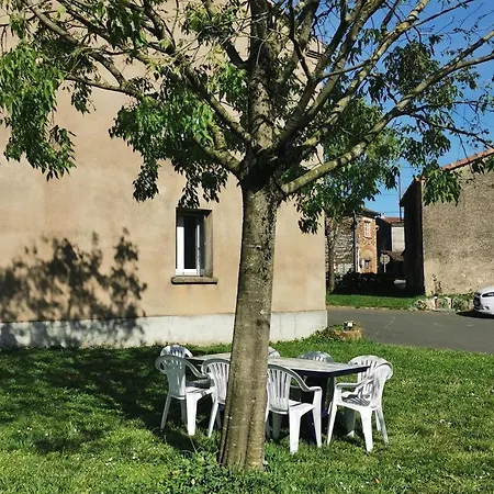 Trivalou Hébergement de vacances Fauch